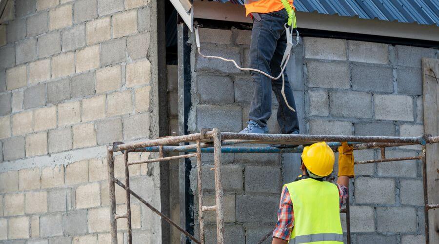 Professional New roof installation in Opa Locka, FL